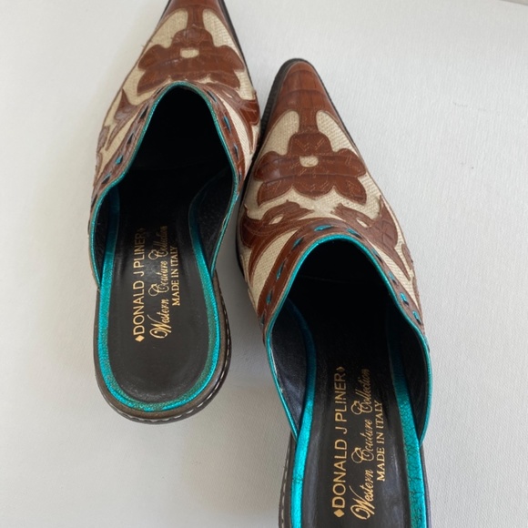 Donald J.Pliner Western Couture Collection Slides - Picture 4 of 7